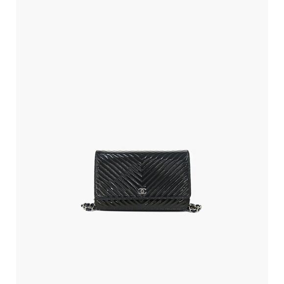CHANEL Dark Green Patent Chevron WOC C-A32659 - Picture 1 of 1